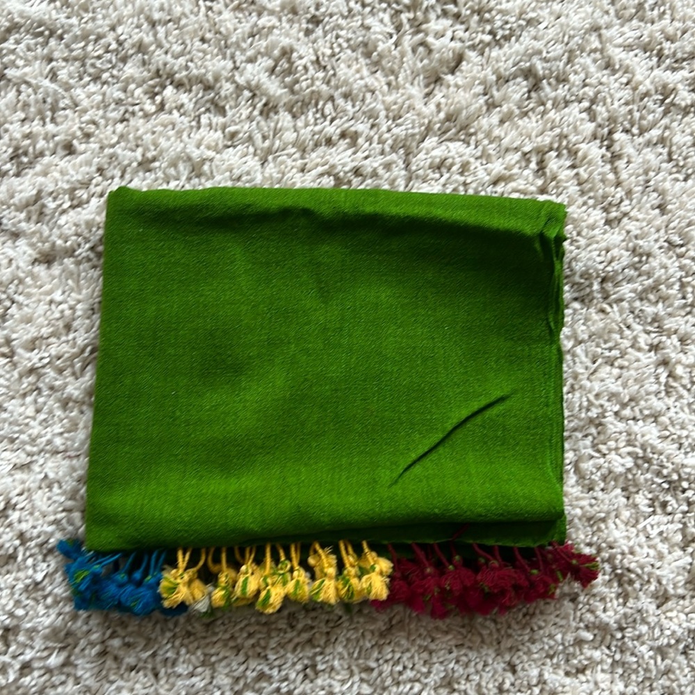 Indian scarf with colorful tassels - NEW!